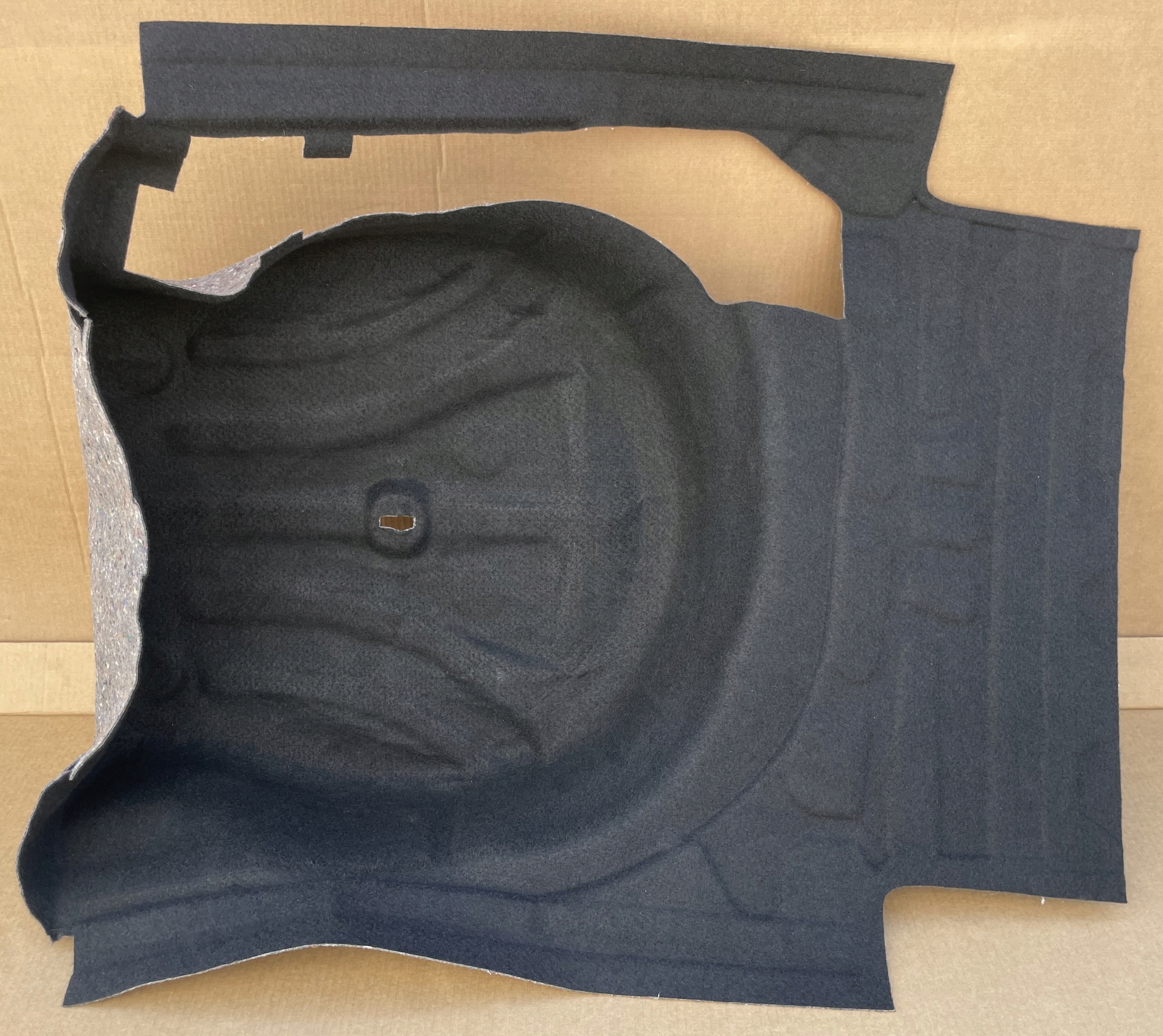 floor boot PASSAT B8 KOMBI original IDEAL 3G9863544M