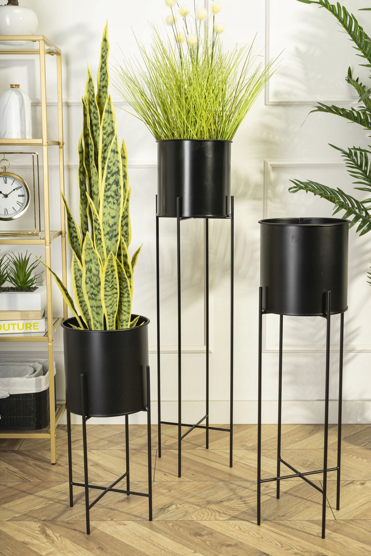 STOJĄCY KWIETNIK STOJAK NA ROŚLINY KWIATY METALOWY Maks. szerokość 17 cm