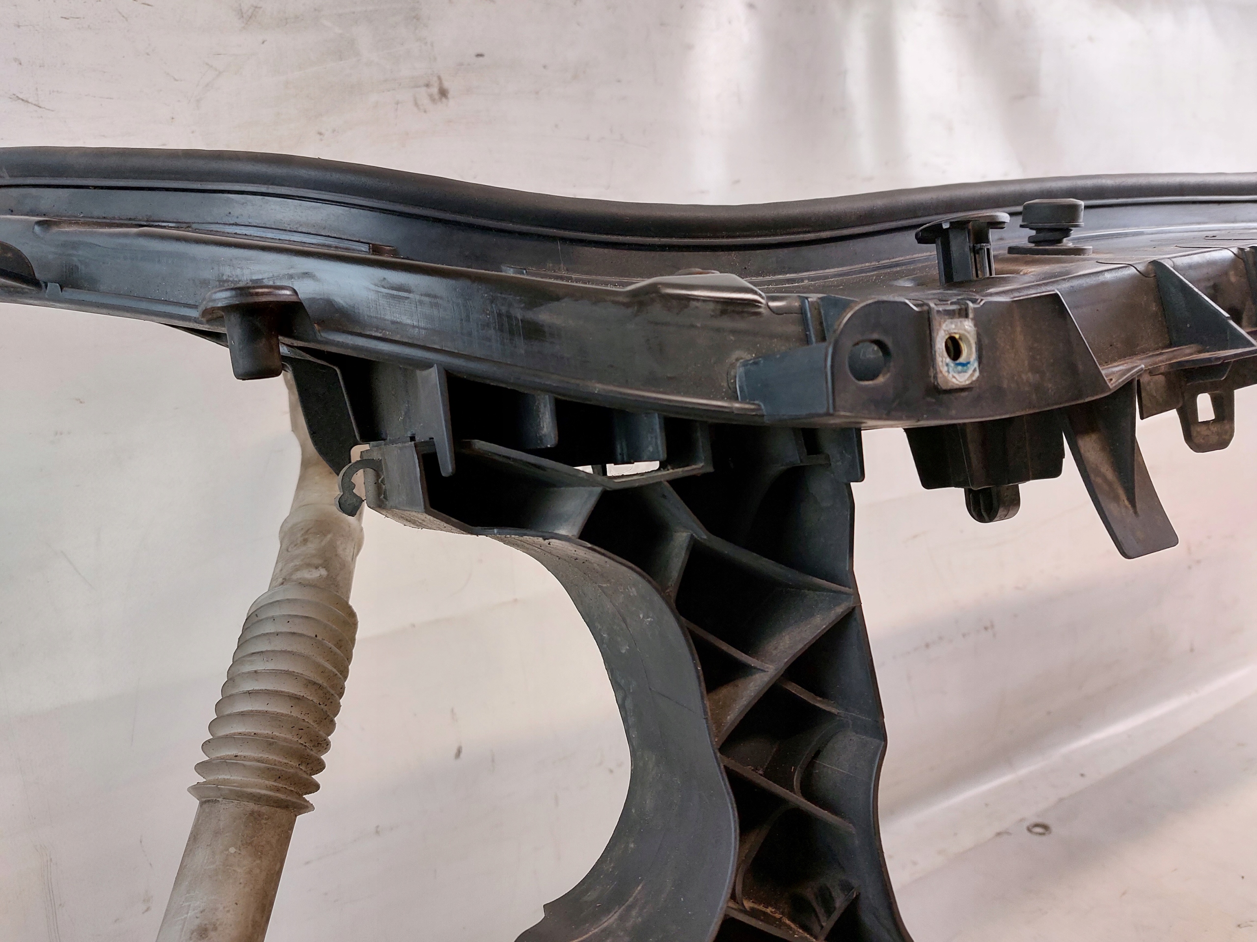 support panel for radiators pillar RENAULT SCENIC II 1.9DCI