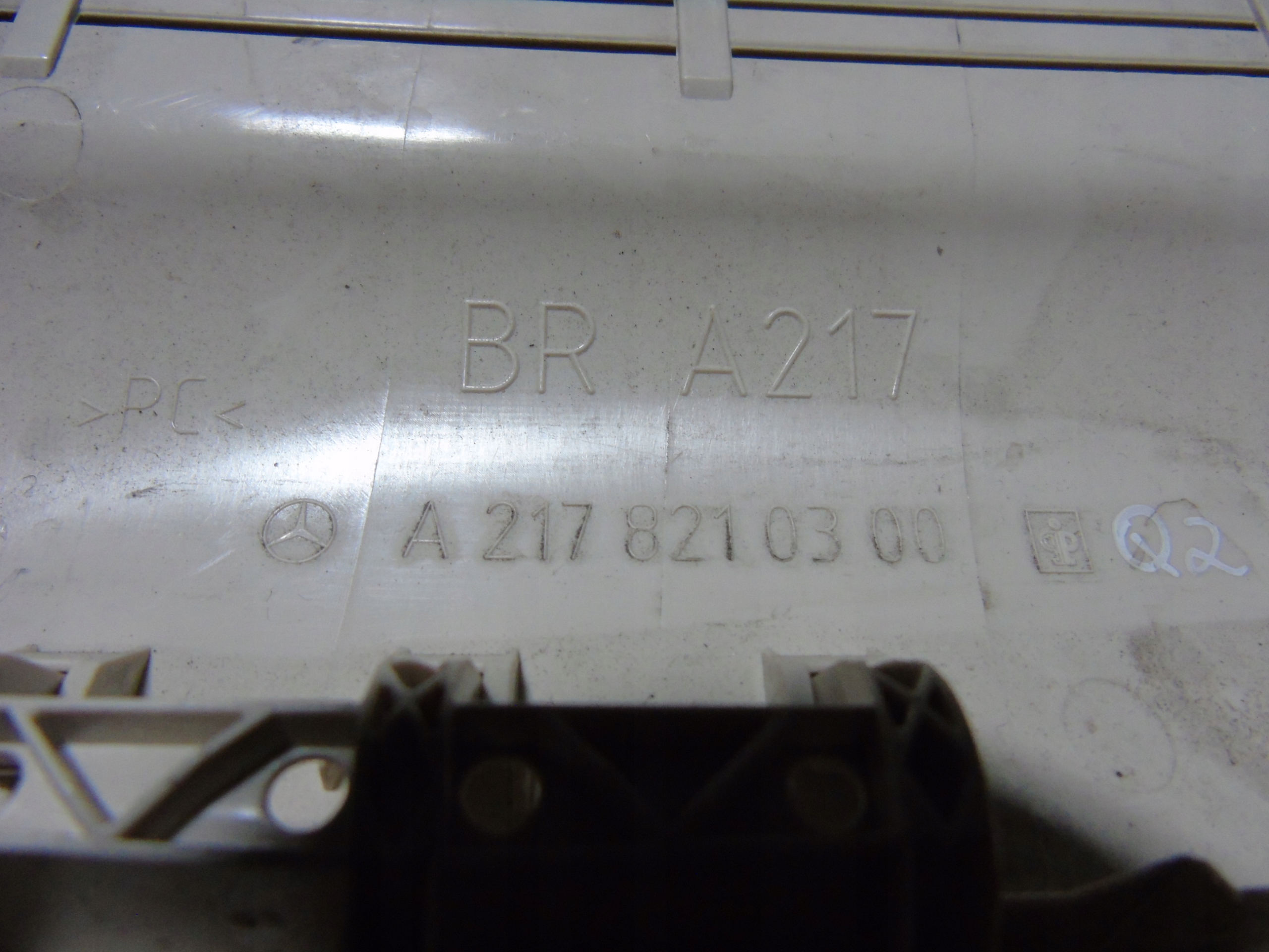 IDEALNE KPL. mirror inner MERCEDES W217 1
