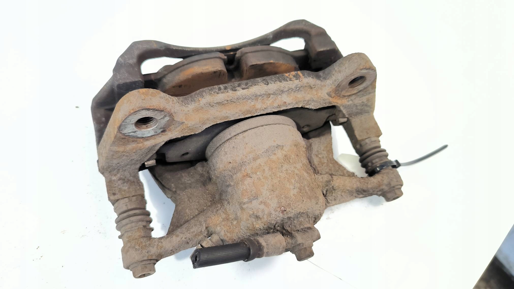 caliper brake front right SKODA OCTAVIA III