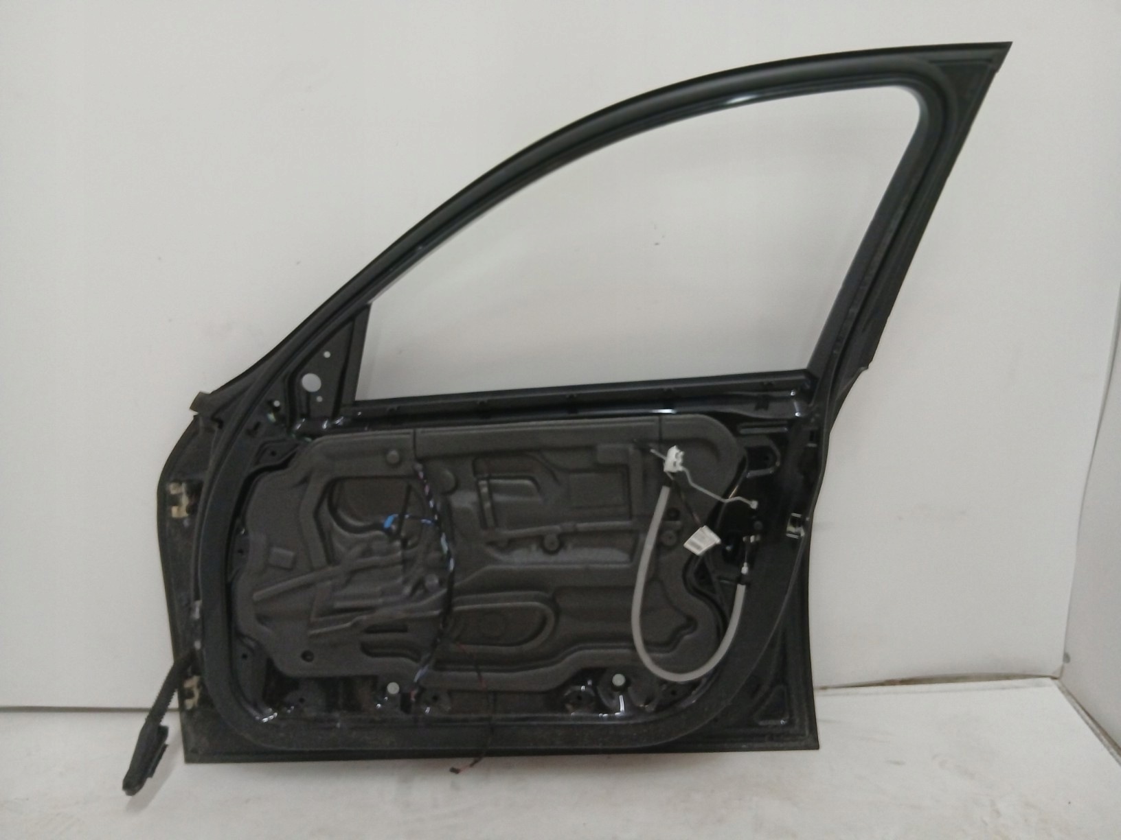 door right front front BMW E90 E91 BLACK SAPPHIRE