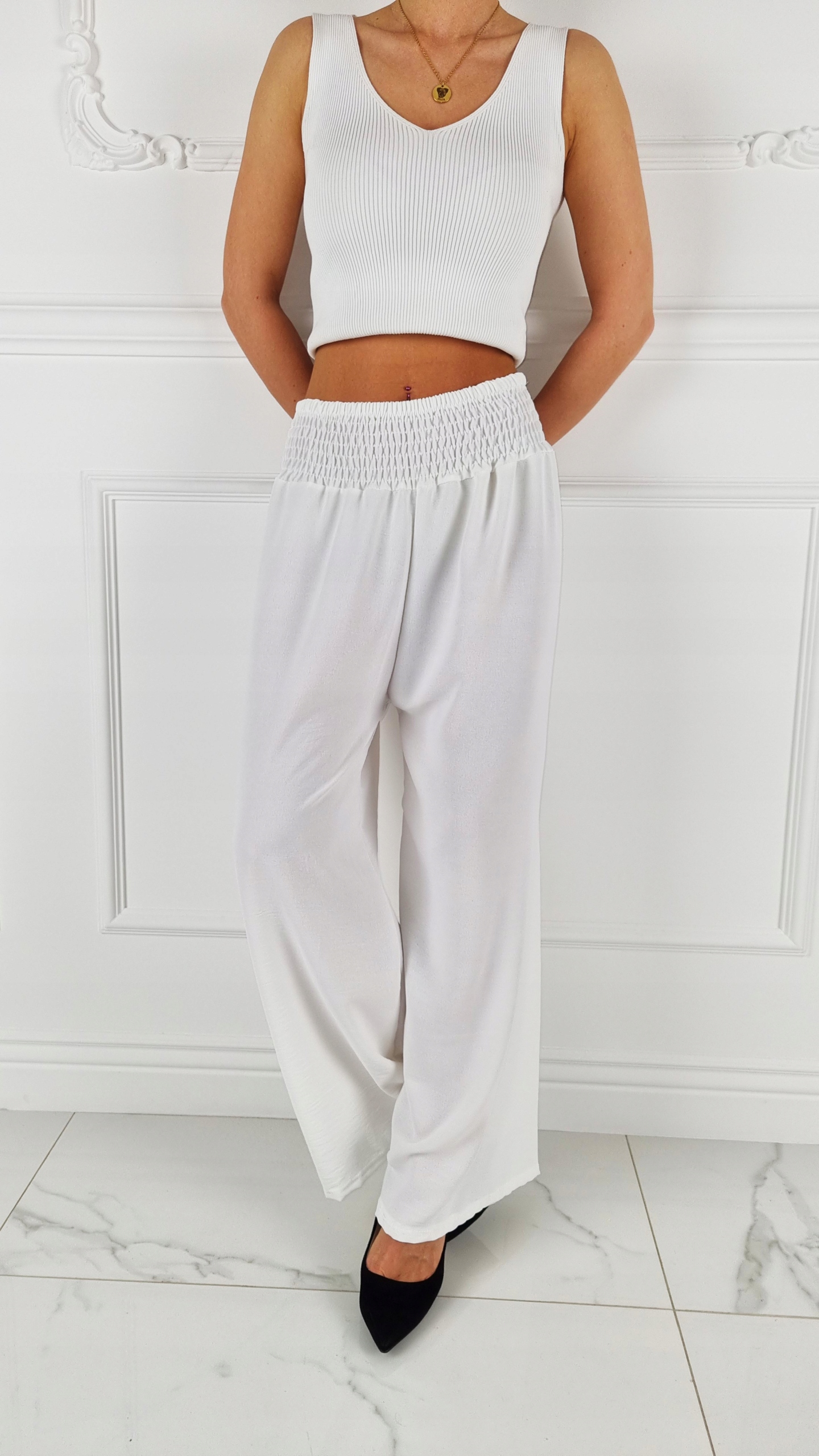 SPODNIE DAMSKIE SZEROKIE LUŹNE KULOTY ROZMIAR UNIWERSALNY RÓŻNE KOLORY Cechy dodatkowe brak