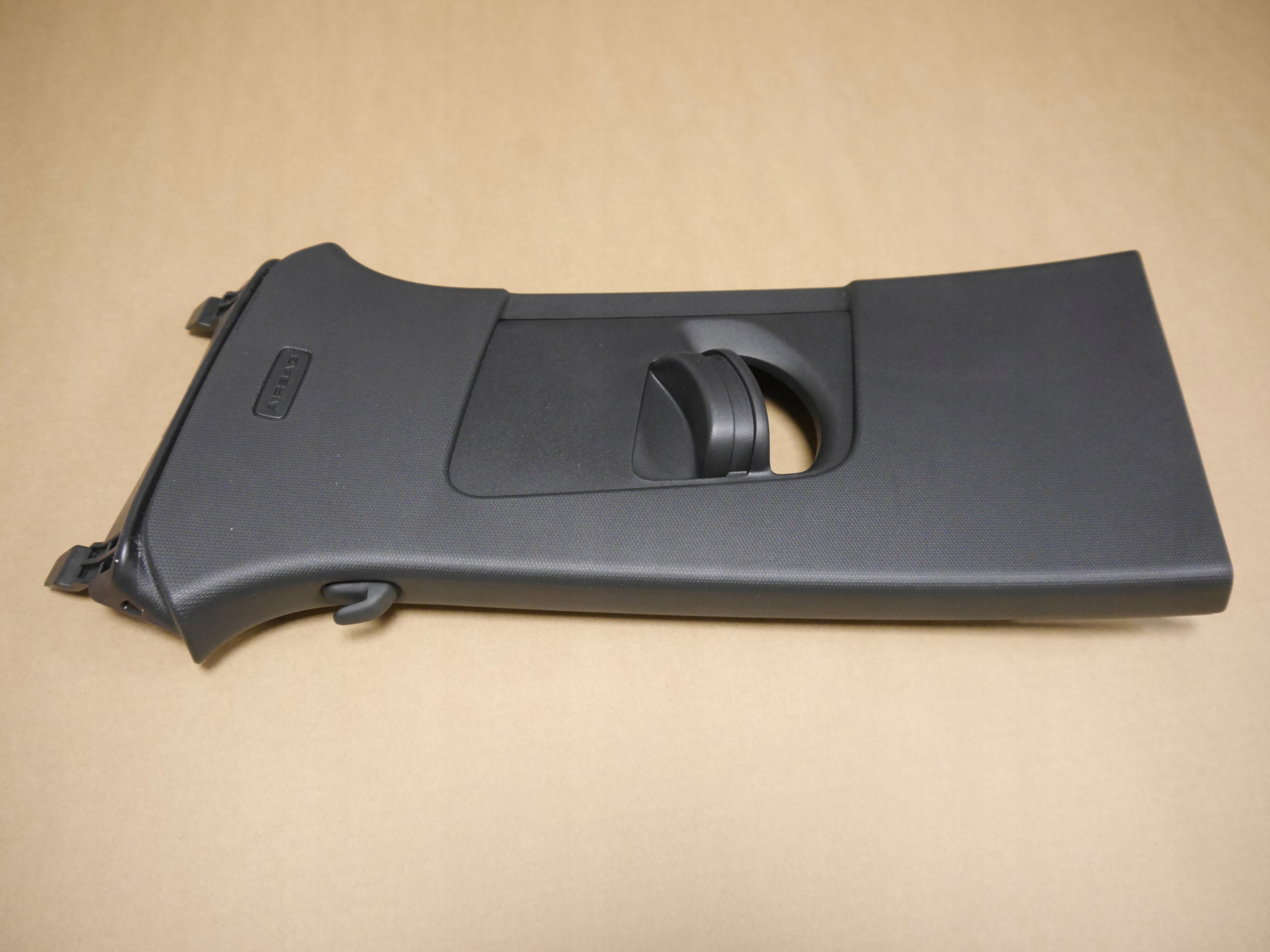 AUDI Q3 83A OSŁONA POSZYCIE SŁUPKA LEWE 83A867243B Numer katalogowy części 83A867243B 4PK