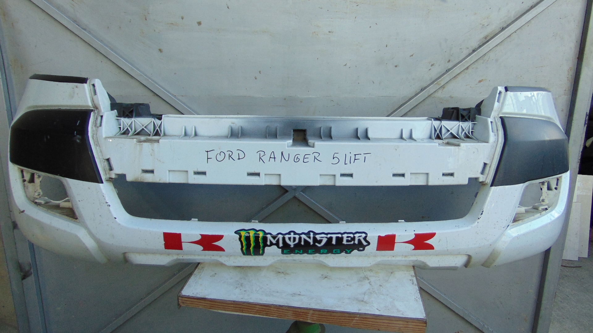 ZDERZAK PRZEDNI PRZÓD FORD RANGER IV 2011-