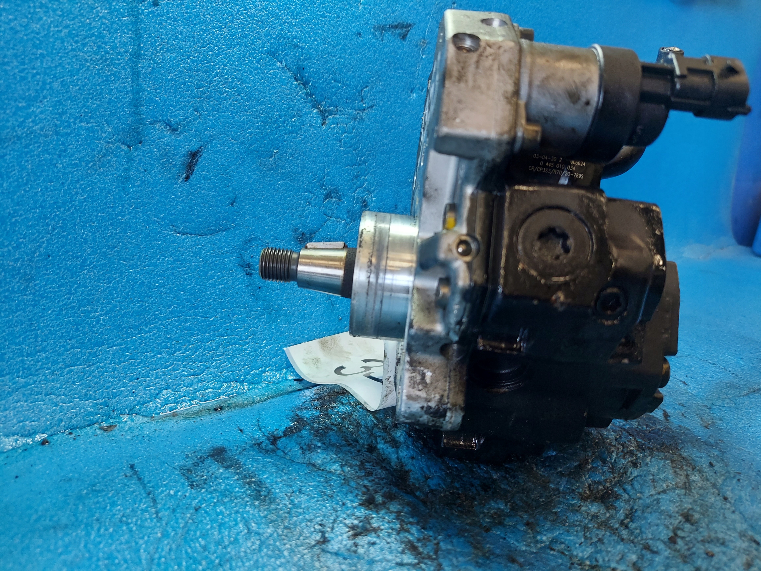 injection pump VOYAGER 2.8 CRD 0445010034