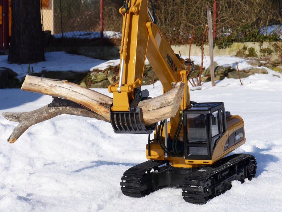 MOCNA KOPARKA ZDALNIE STEROWANA GĄSIENICOWA RC + CHWYTAK 2w1 METAL + PILOT Rodzaj pojazdu koparka