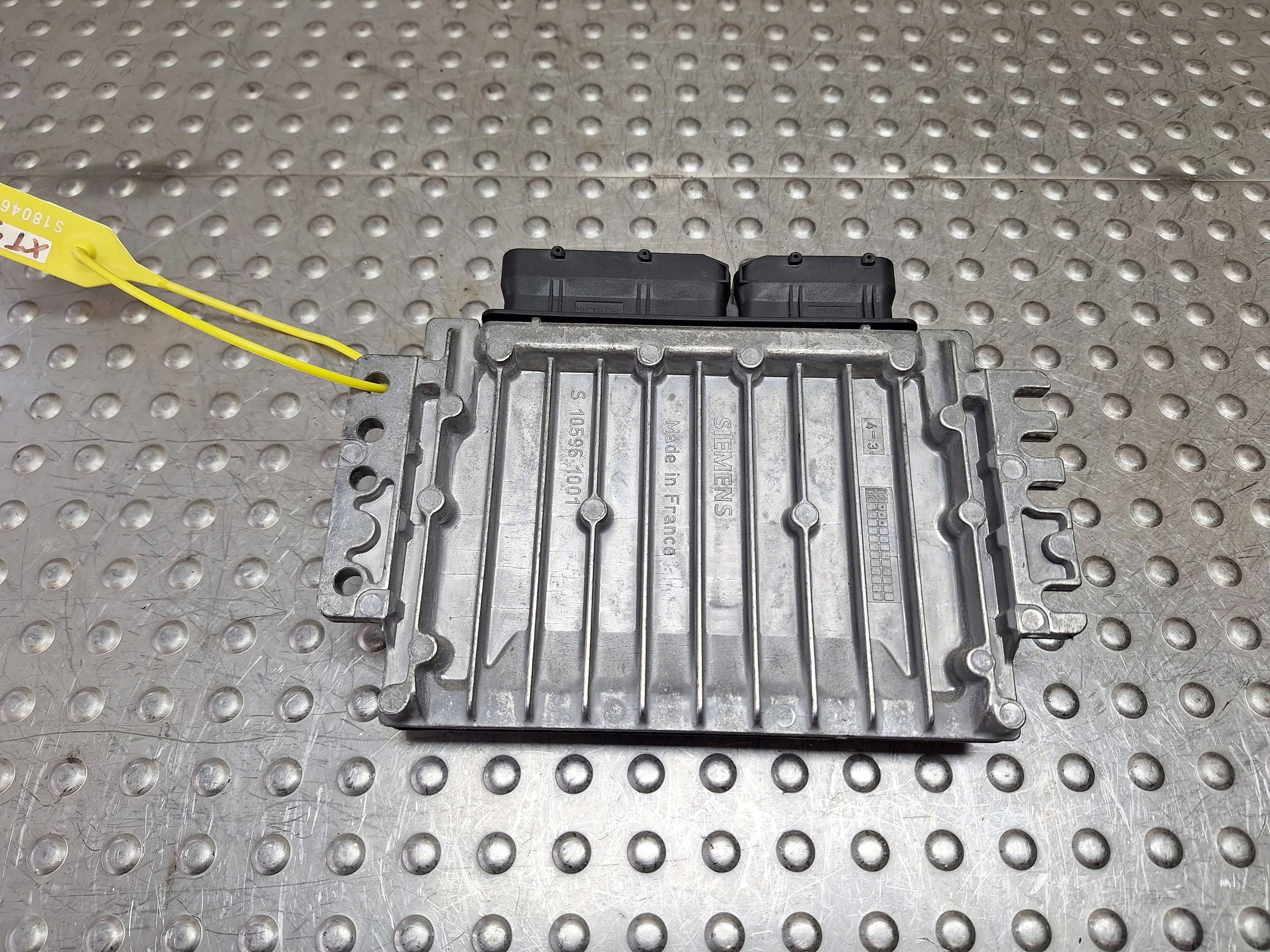 computer control unit of the engine 7520019 MINI COOPER R50 R52 R53 1.6 16V