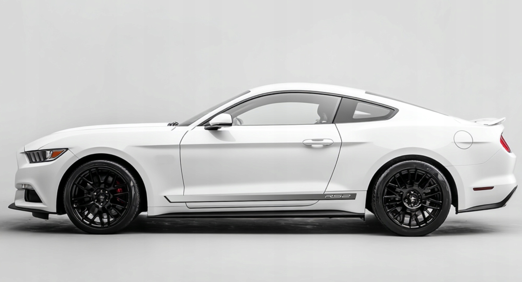 Samolepky na Ford Mustang Rouch Dots RS2 do stran