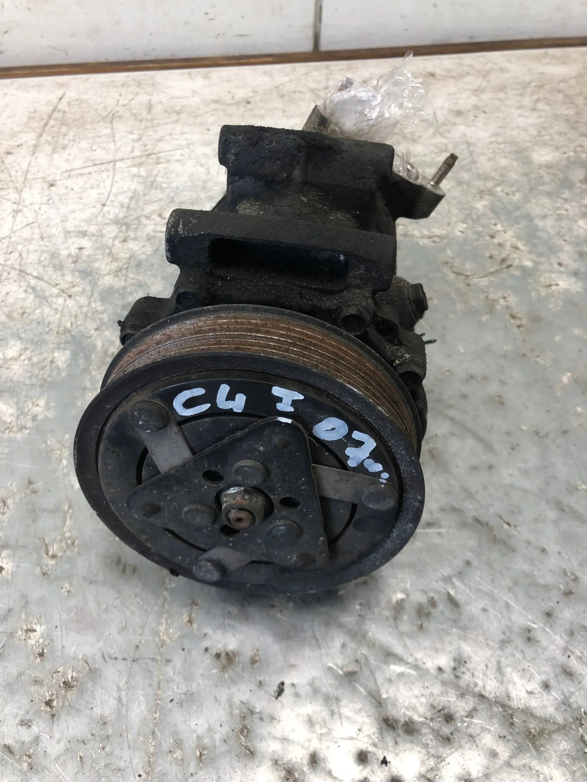 compressor compressor; of the air conditioning CITROEN C4 and 9651910980