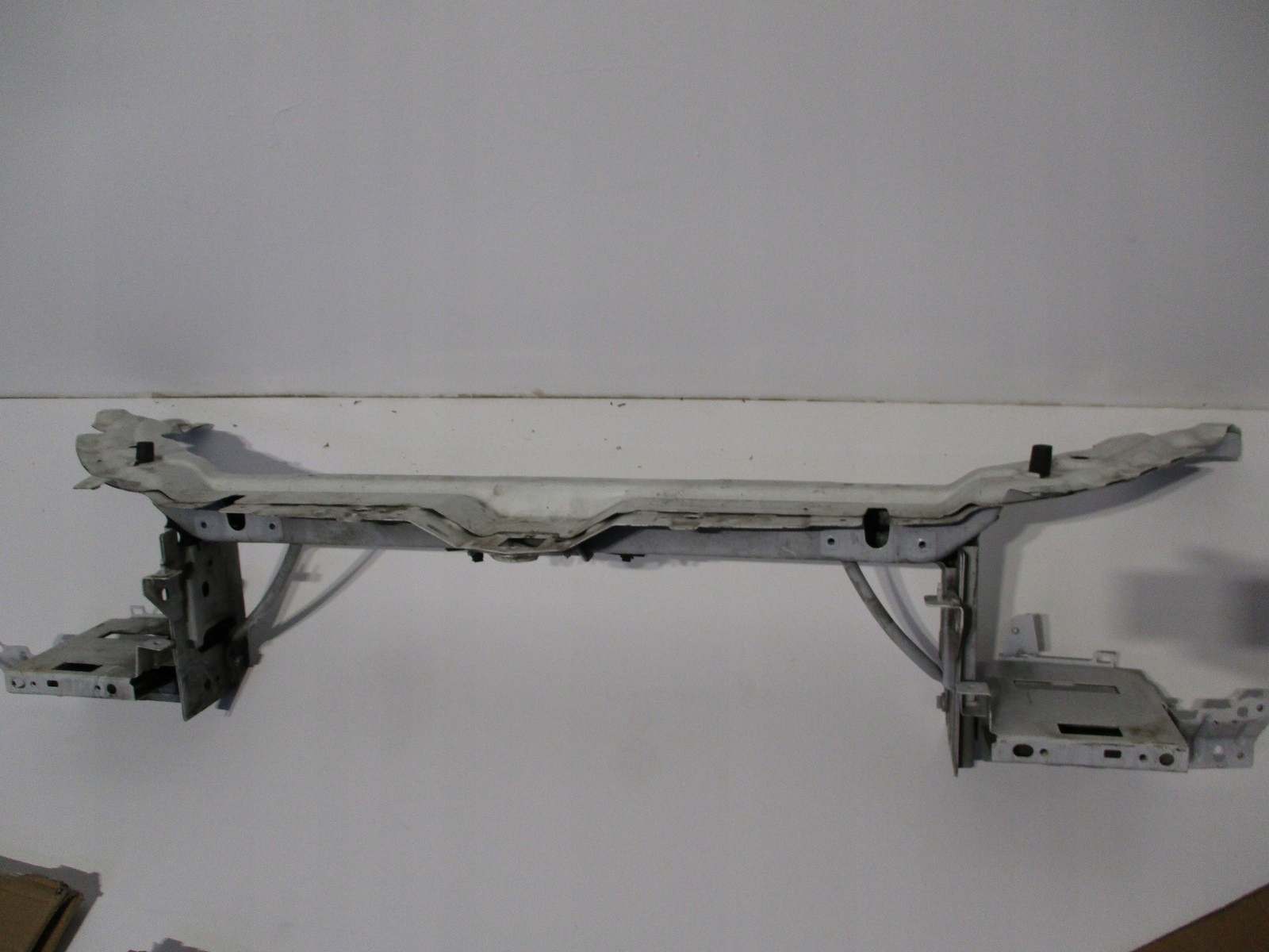 PAS GÓRNY WZMOCNIENIE DISCOVERY SPORT