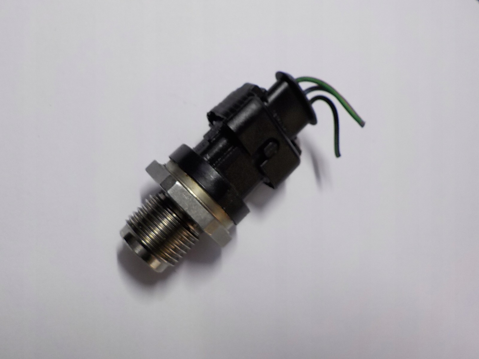 JAGUAR XE 2.0 D ORG sensor of pressure of the fuel 0281006468