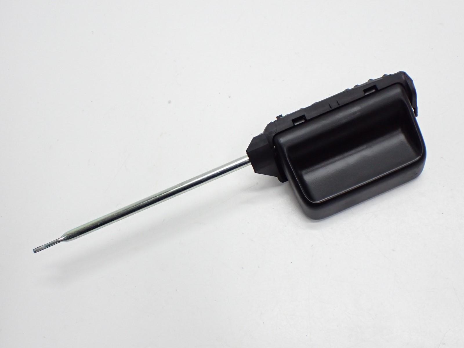 KLAMKA DRZWI BOCZNYCH PRAWY TYŁ 7LA843641A VW T6 TRANSPORTER 21R