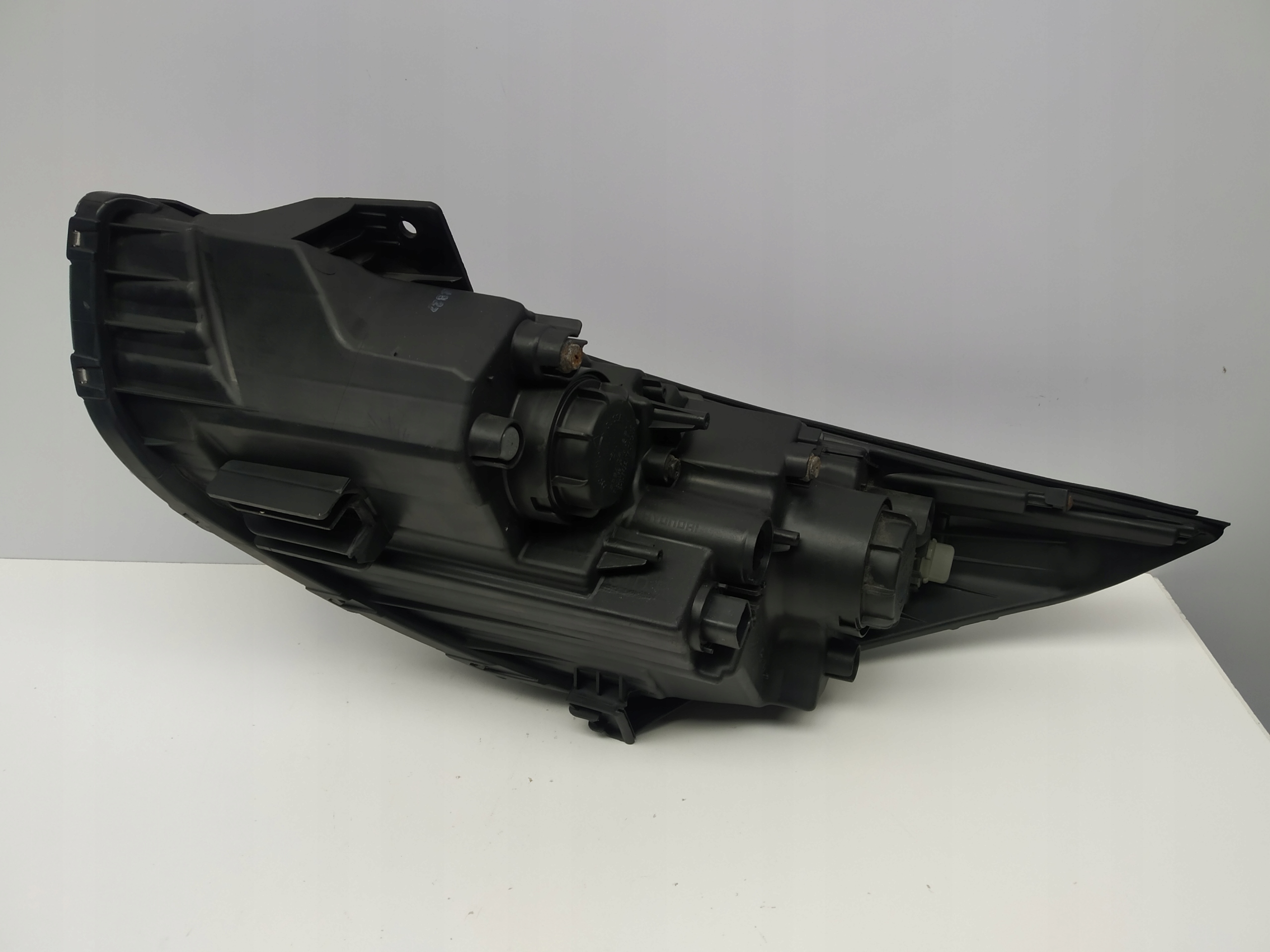 Hyundai ix35 reflektor light front right Zwykly original 92102-2Y