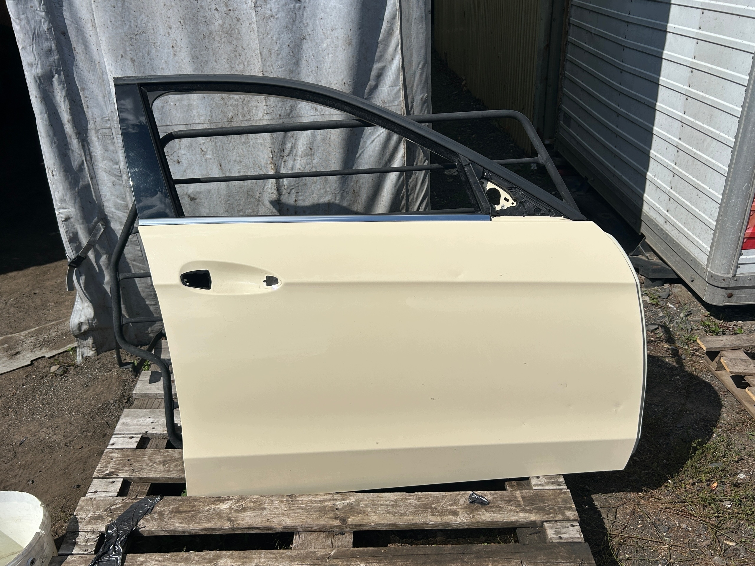 MERCEDES W212 LIFT door front right complete