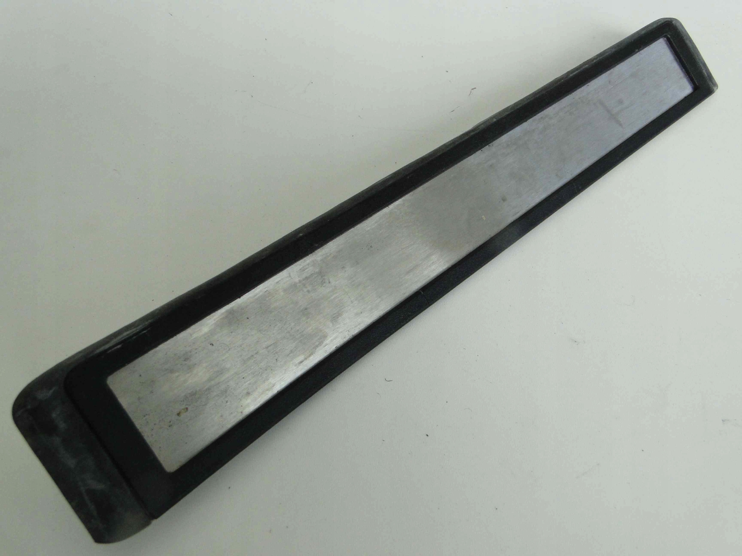 MERCEDES E KLASA W 211 NAKŁADKA PROGU ZEWNĘTRZNA Typ samochodu Samochody osobowe