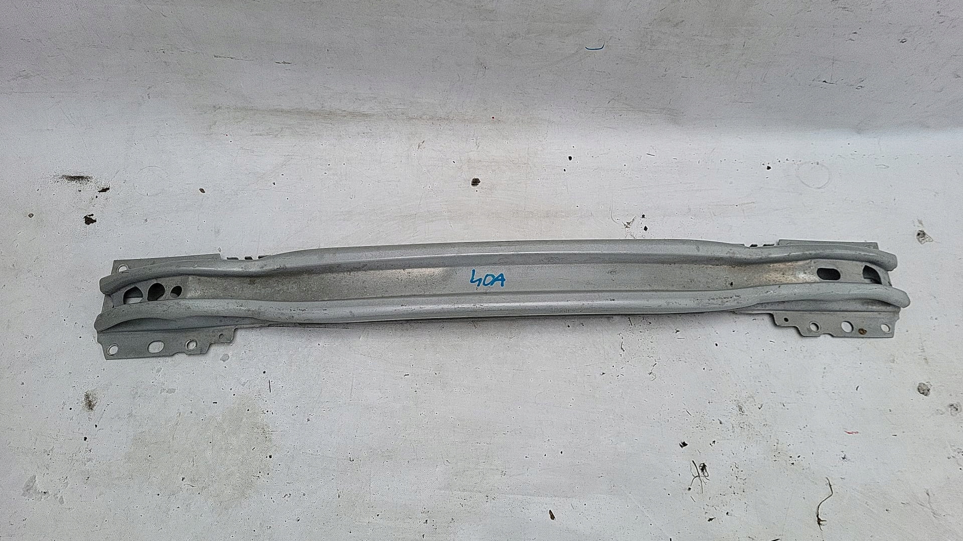 VOLVO XC60 and 08- sider front front below bumper 31297692