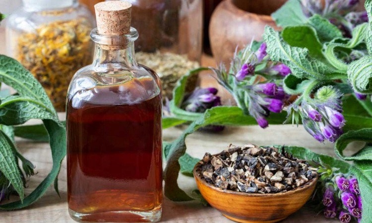 BALSAM z MOCZNIKIEM do STÓP 250ml Pullach Hof Marka Vom Pullach Hof