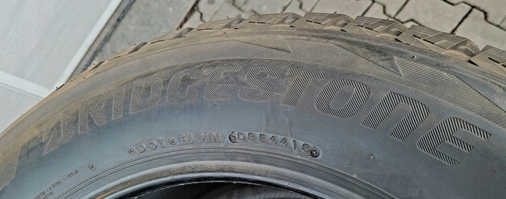 4x Bridgestone Blizzak DM-V2 275/55R19 111T Z145A Model Blizzak DM-V2