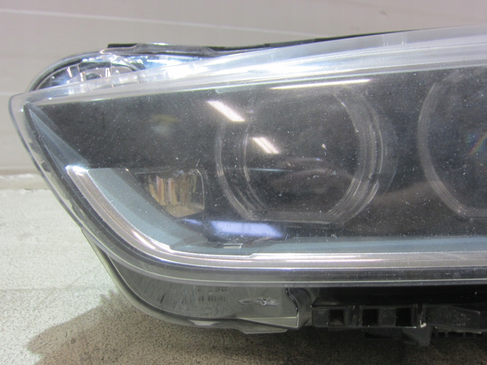BMW X1 F48 2017R light left front left front USA LED 63117193711 7428739