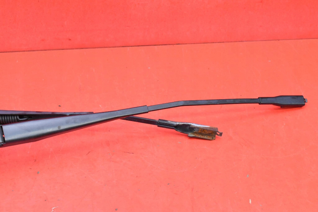 wiper arm front EU A1648200640 MERCEDES GL X164 06-09