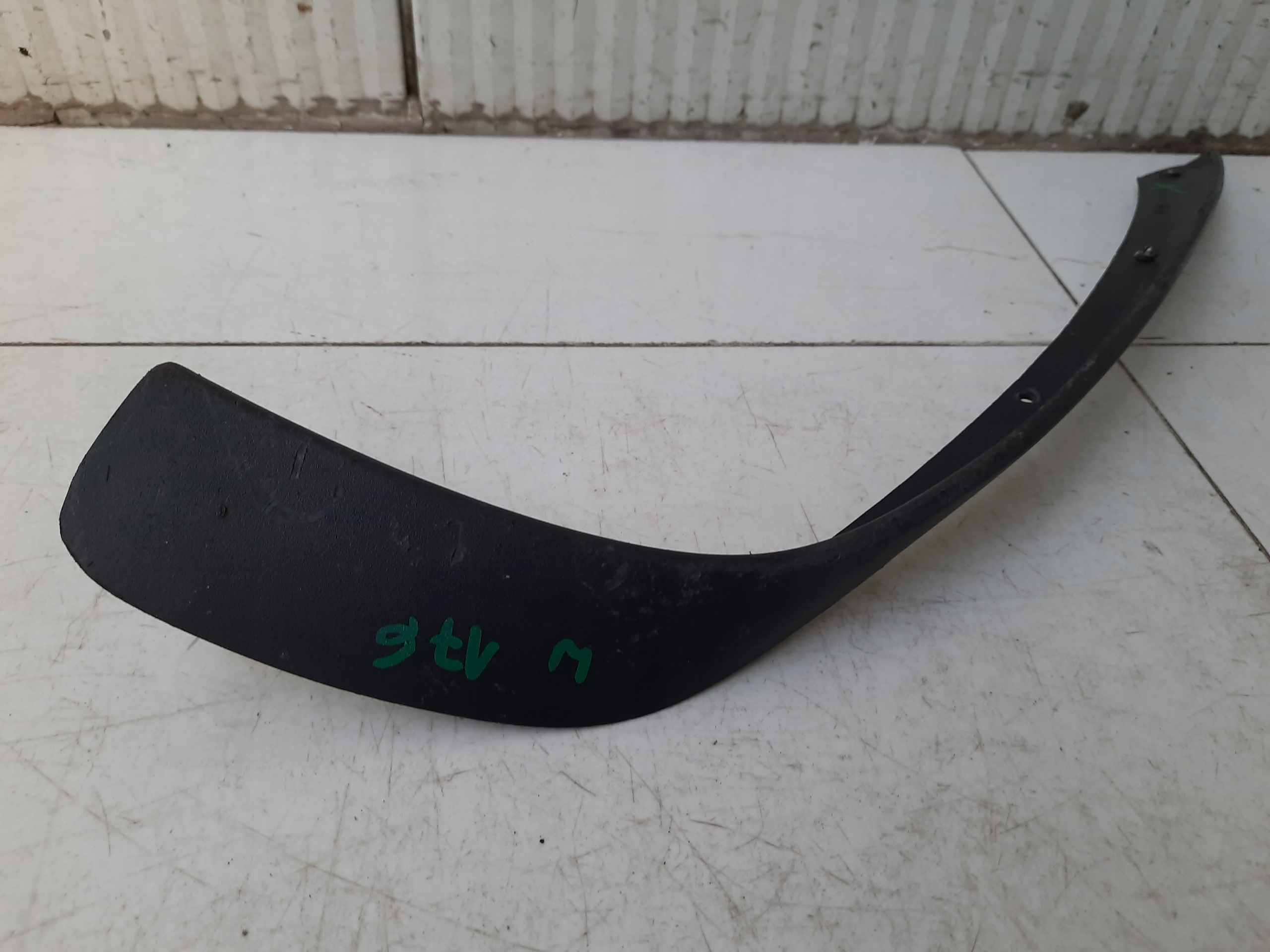 W176 бампер передний левый задний A1768850138