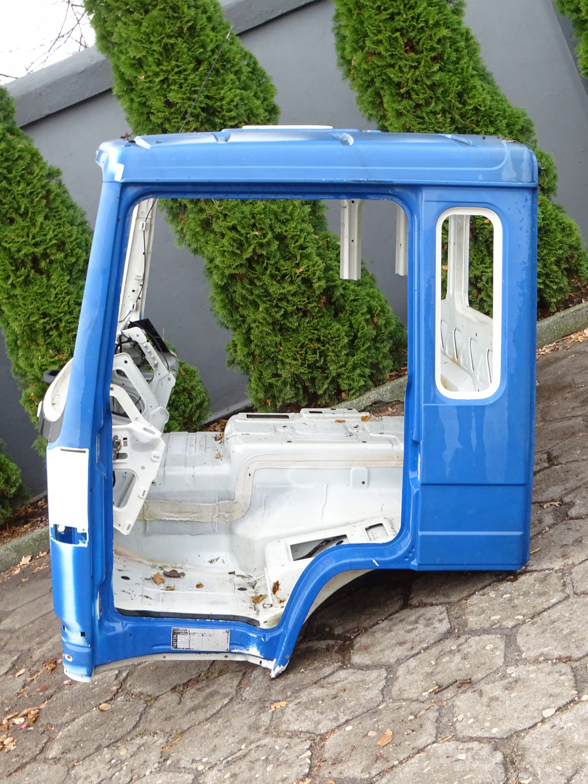 VOLVO FL6 00 06 CWIARTKA KABINY PRZOD LEWA SLUPEK Part number PRZEDNIA