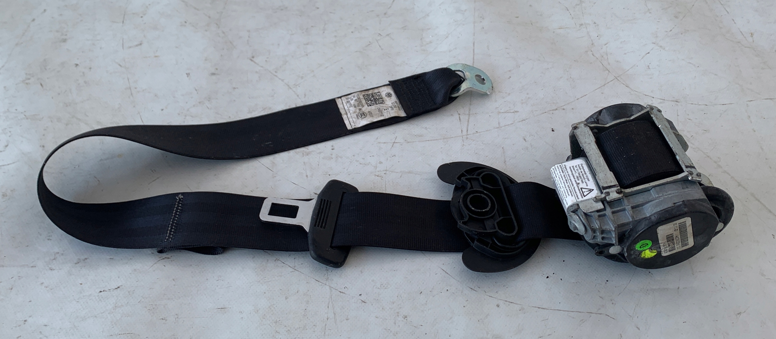 1K4857706AG - РЕМІНЬ БЕЗПЕКИ ПРАВИЙ ПЕРЕДНІЙ VW GOLF V JETTA