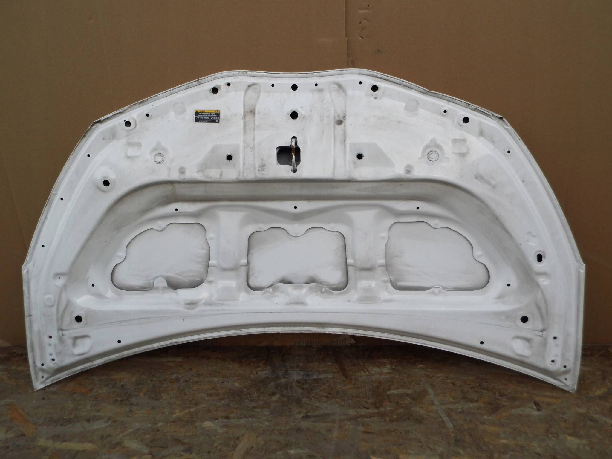 Toyota Yaris III 2012-2020 Cofano