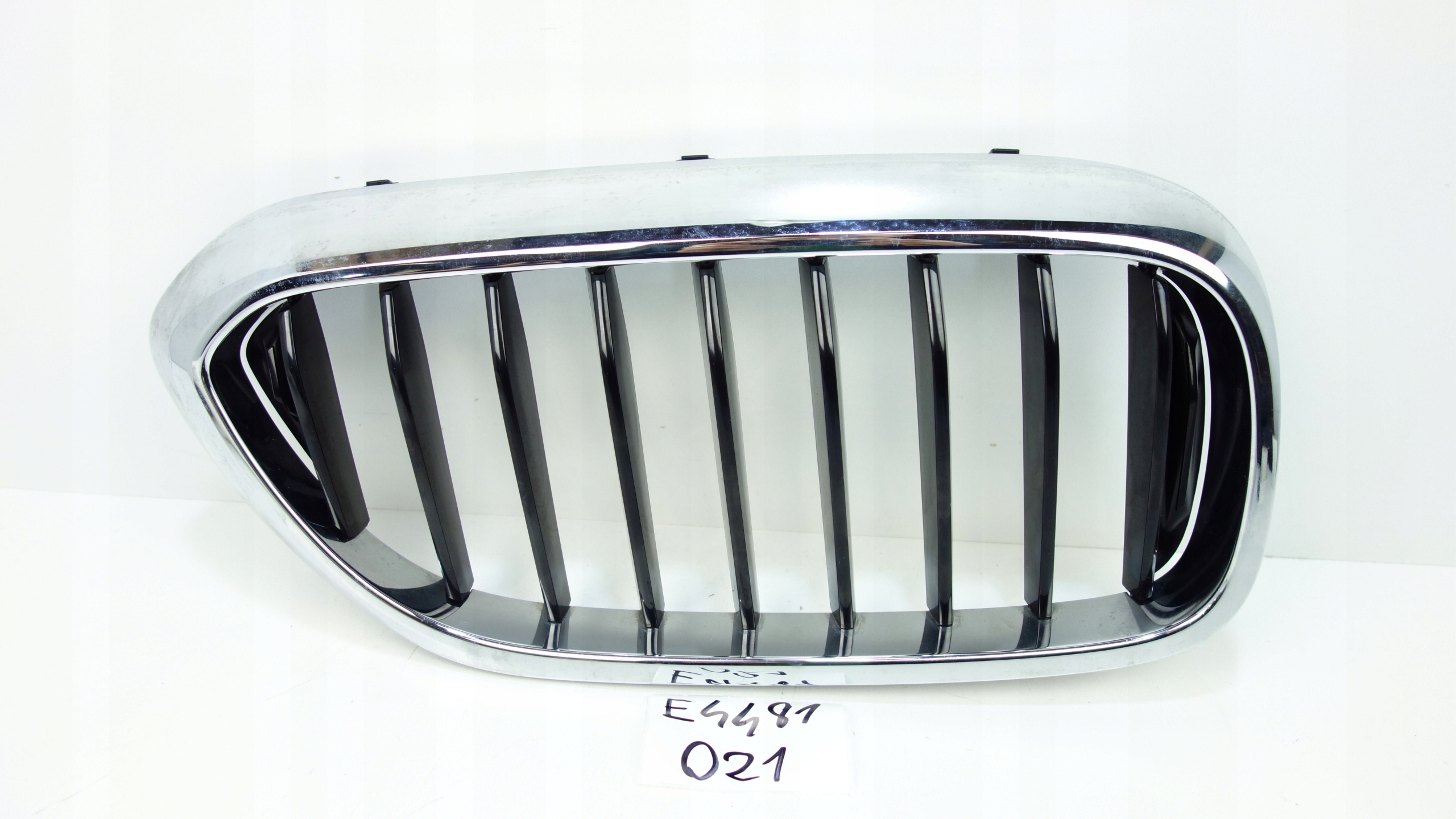 maska bubreg maska desna BMW 5 G30 G31 2017- 7383520