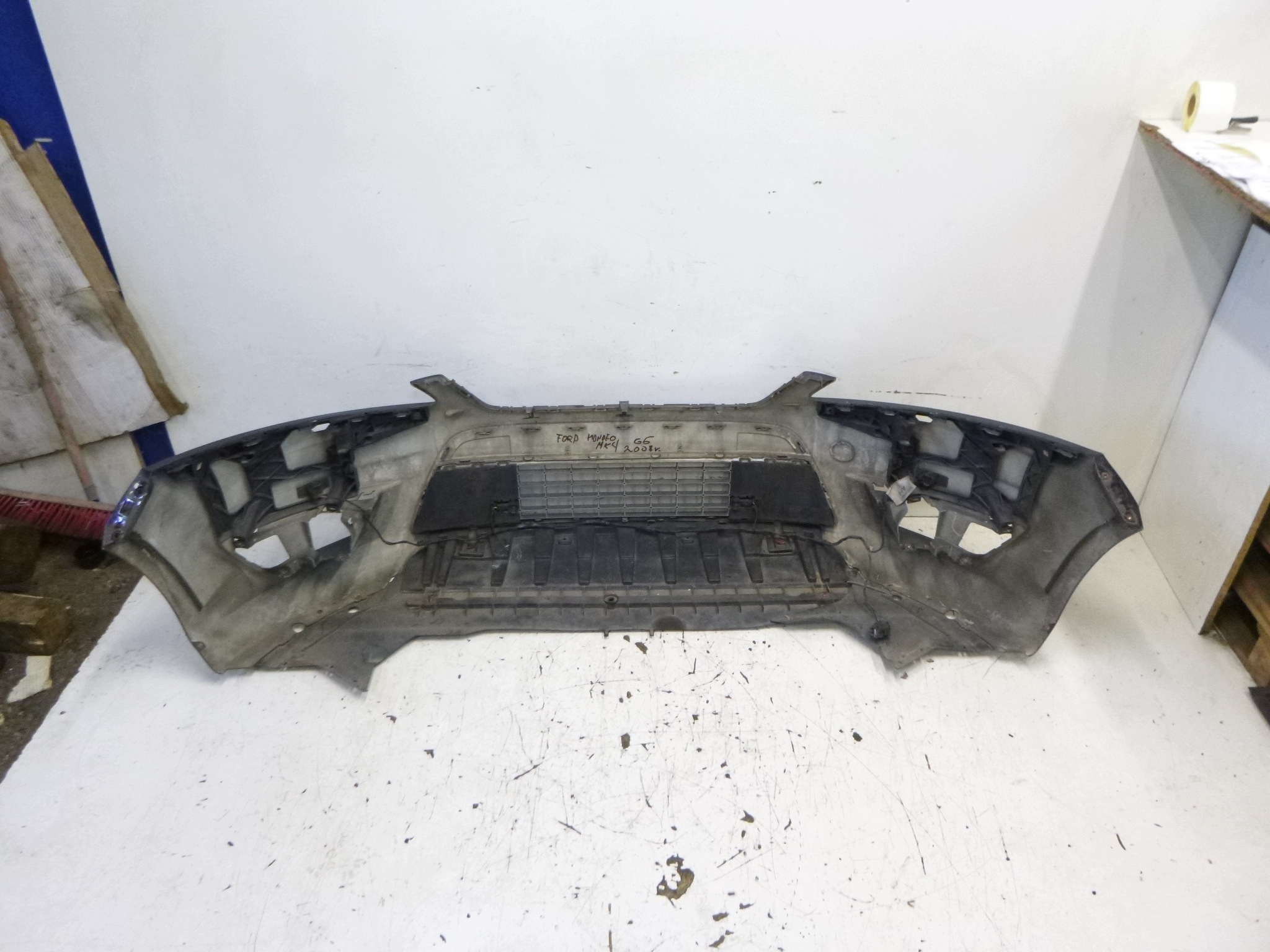 bumper front Ford Mondeo MK4 08r PDC washers xenon G6
