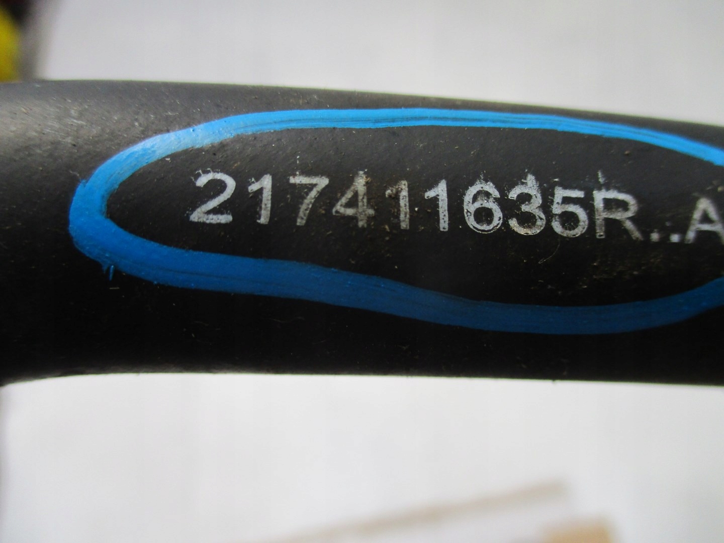 hose pipe RENAULT 217411635R