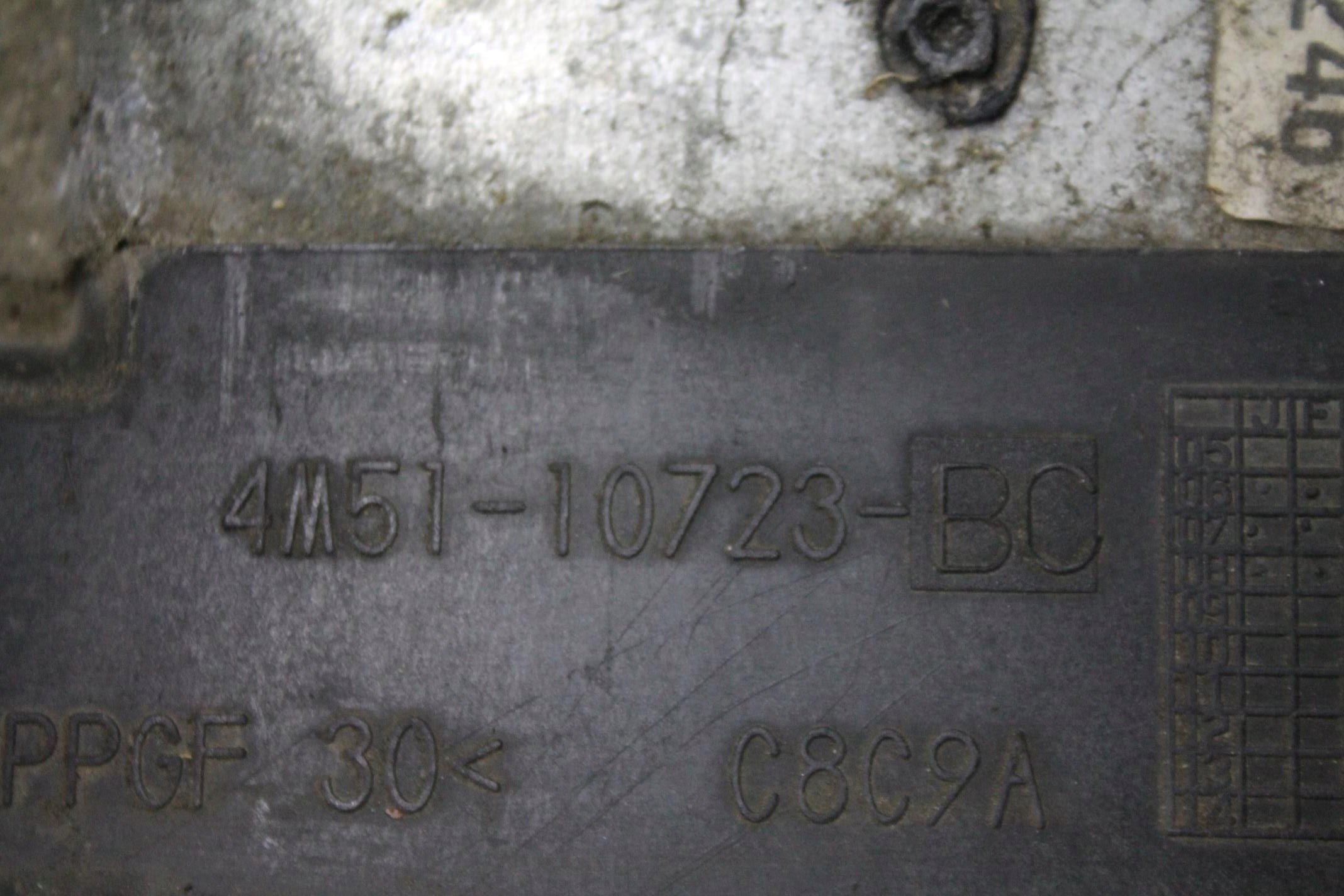 držák obal akumulátoru FORD KUGA MK1