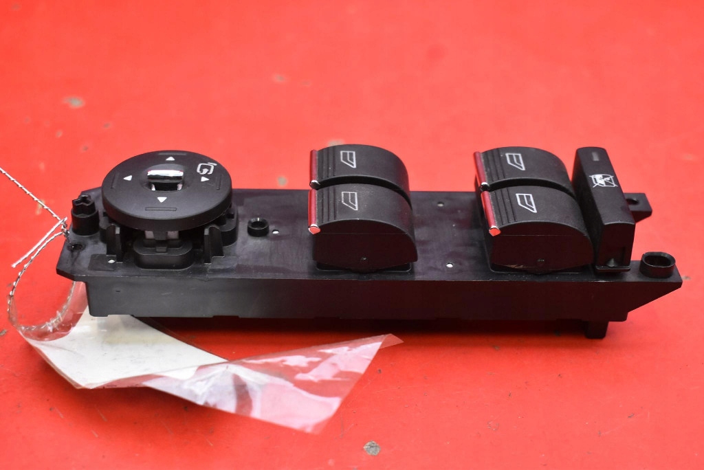 control panel of the window EU AM5T-14A132-GA FORD B-MAX 12-18