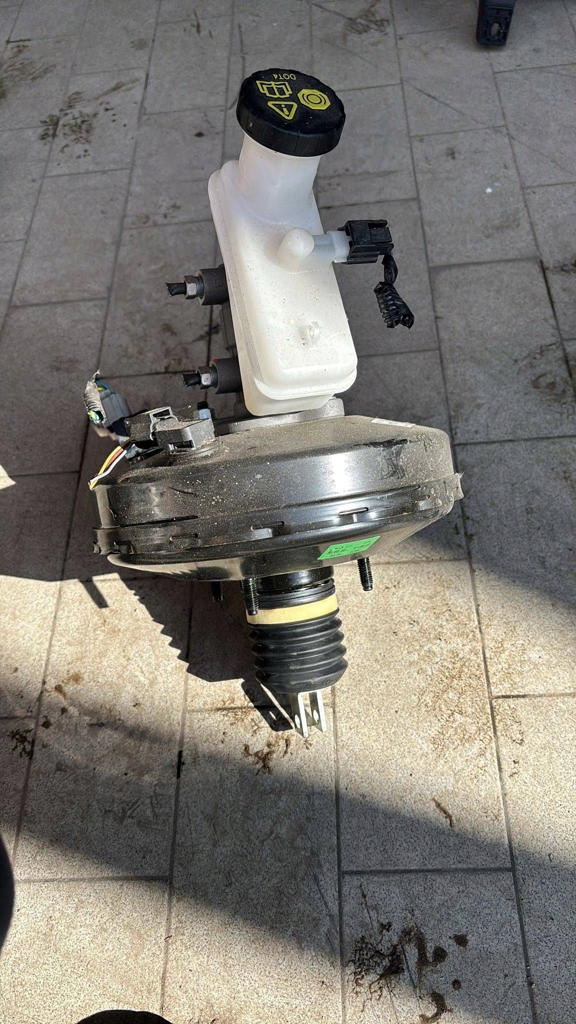 Servo Frein Dacia Spring 472106568R