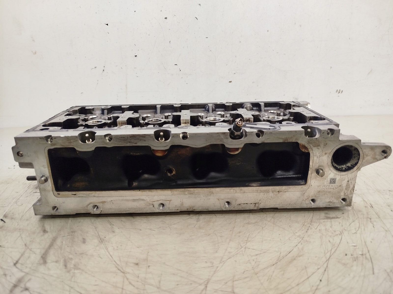 testata motore VWAG 04L103373E 04L103064E 2.0 TDI DGC