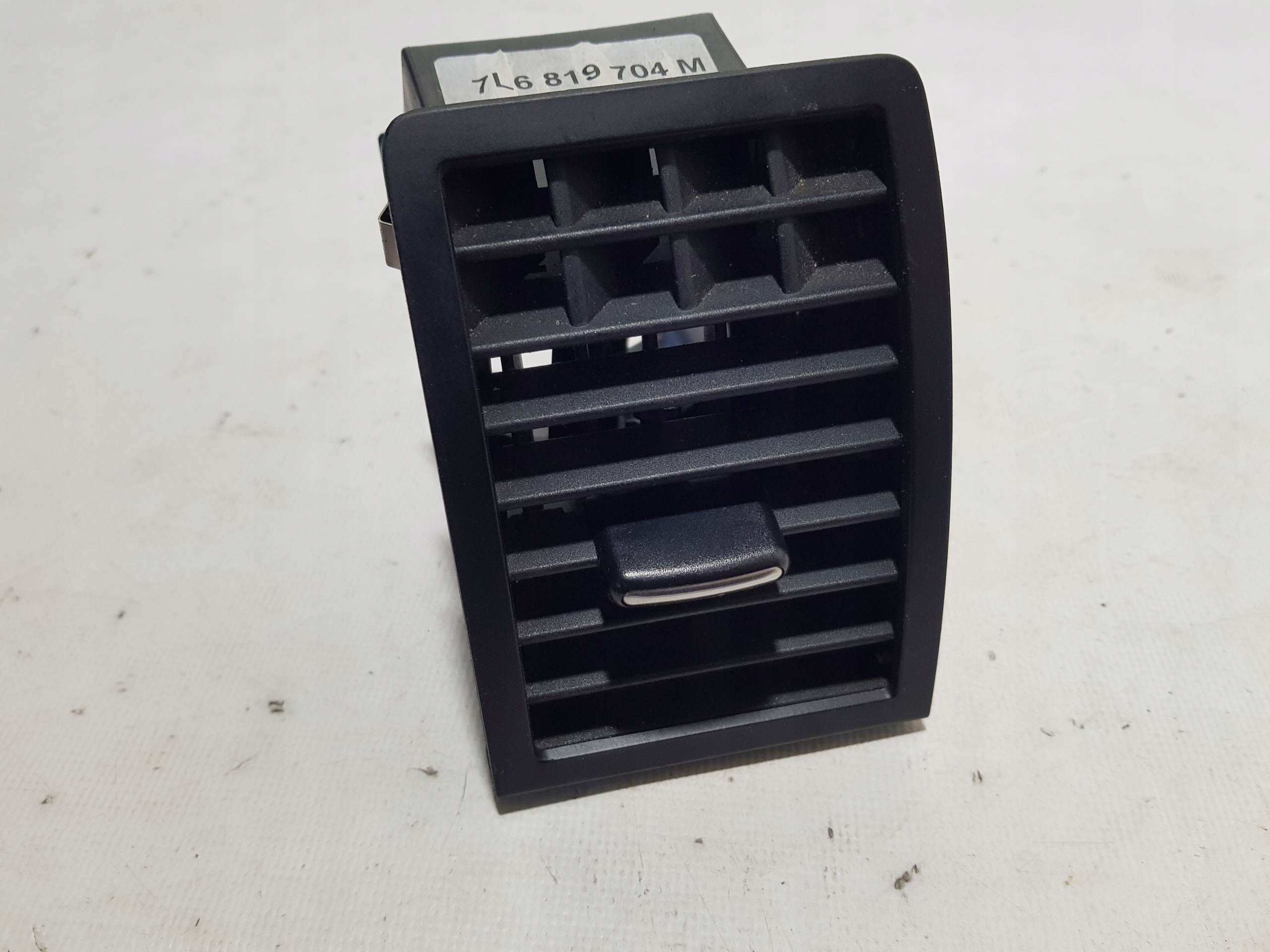 grid air conditioning devices left VW VOLKSWAGEN TOUAREG 7L 7L6819704