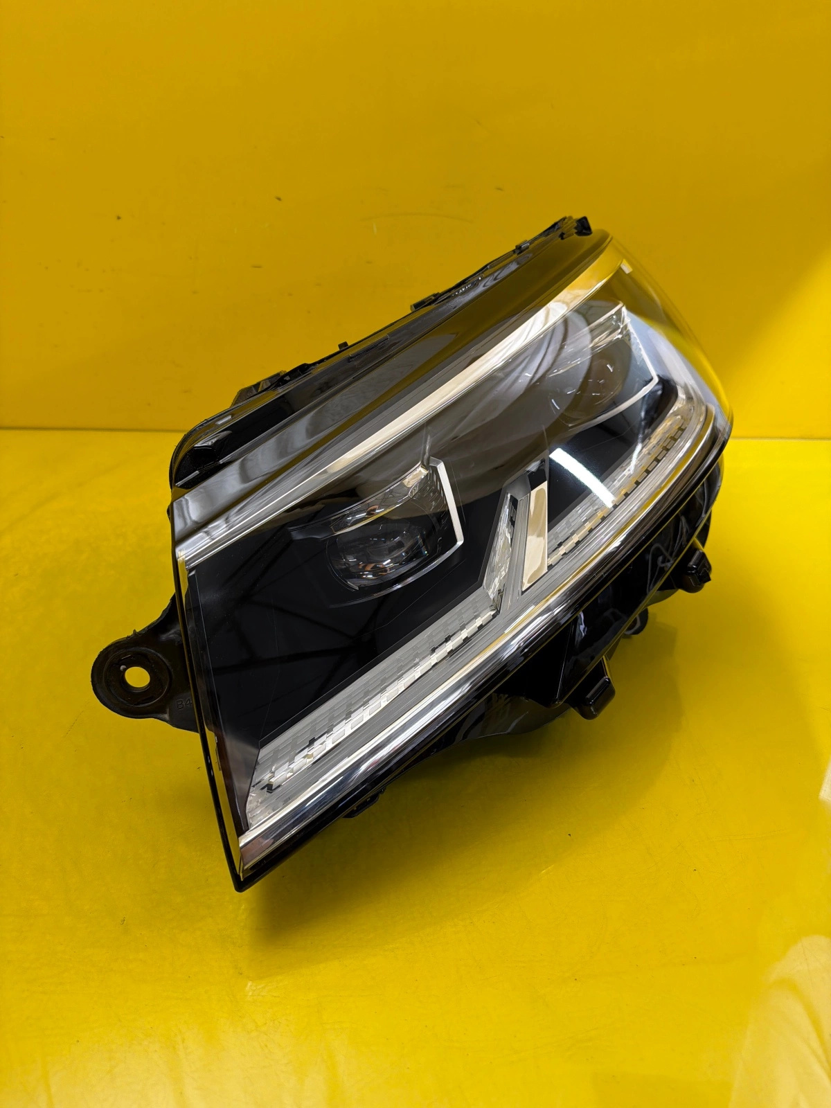 light left front VW T6 Lift Full Led 7L1941035A