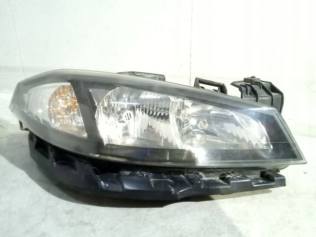 Renault Laguna II 2 lift light right front front 8200481197