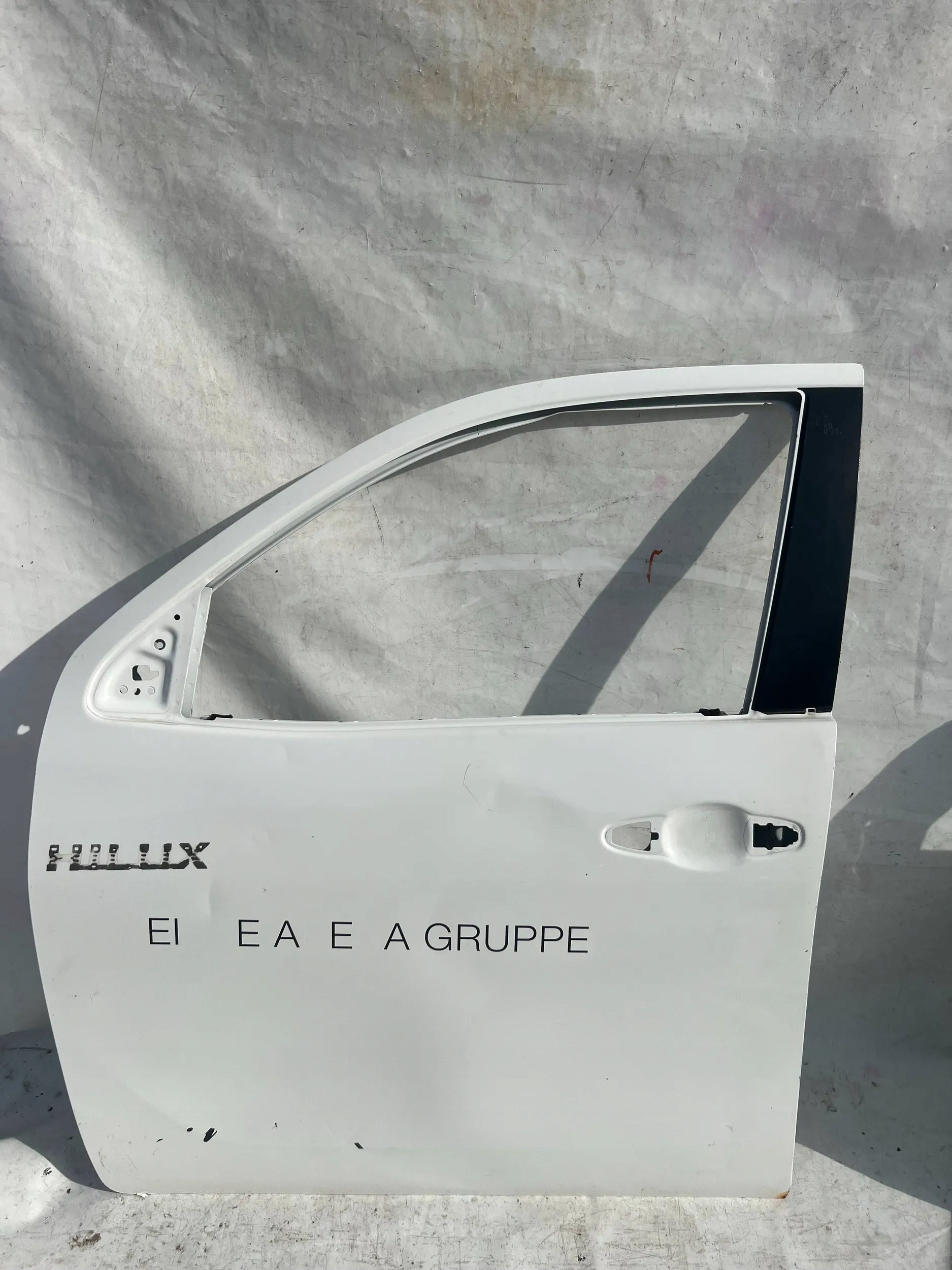 DRZWI LEWE TOYOTA HILUX 2015-2020 4-DRZWI PRZÓD PRZEDNIE LH