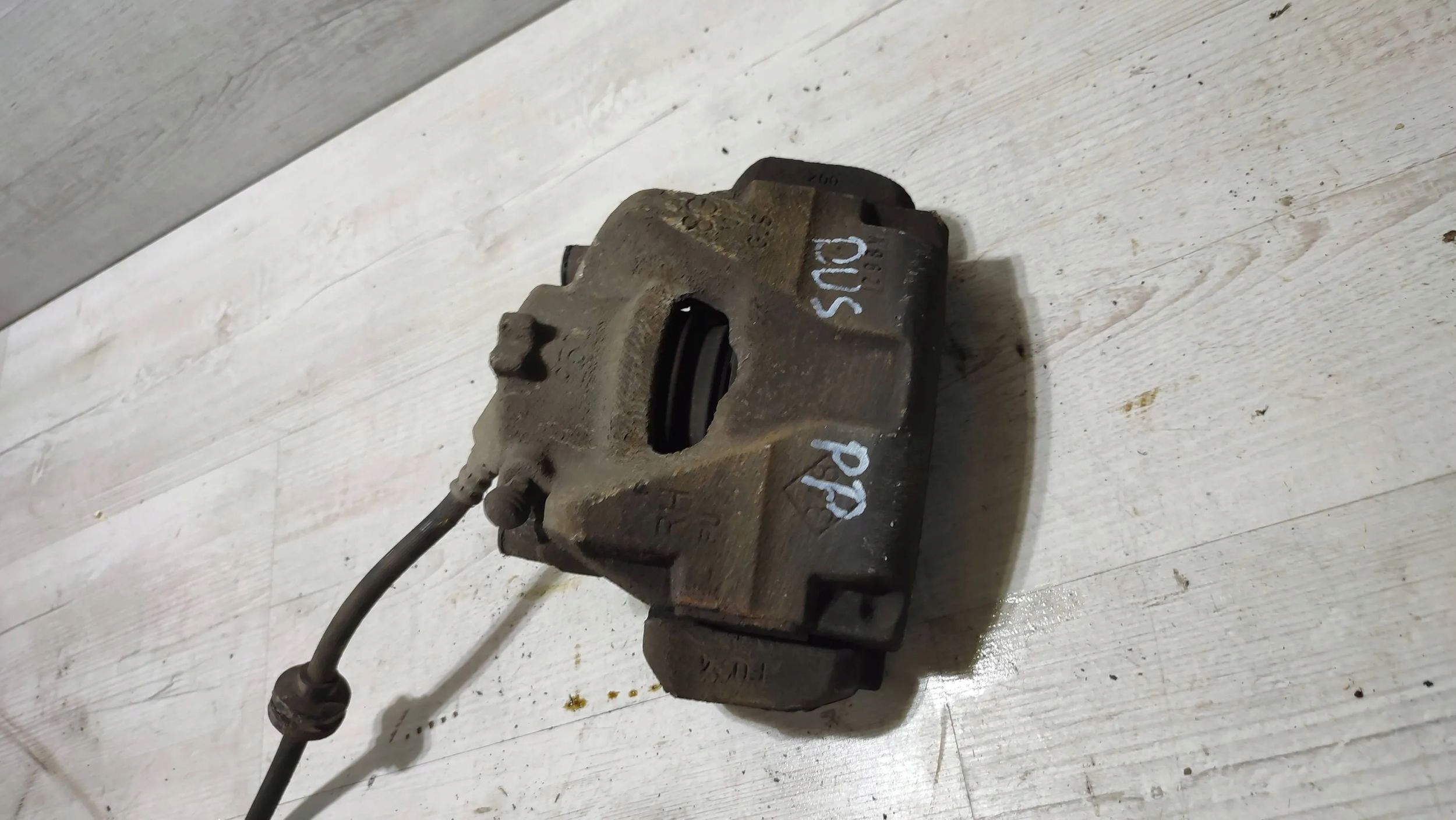 Dacia Duster II 17r 1.2 front side right caliper