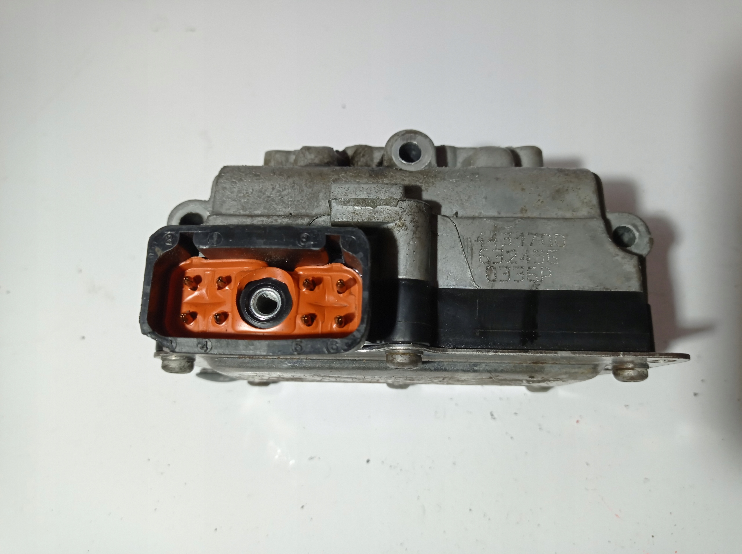 КЛАПАН КОРОБКИ VOYAGER III 3.3 63245G