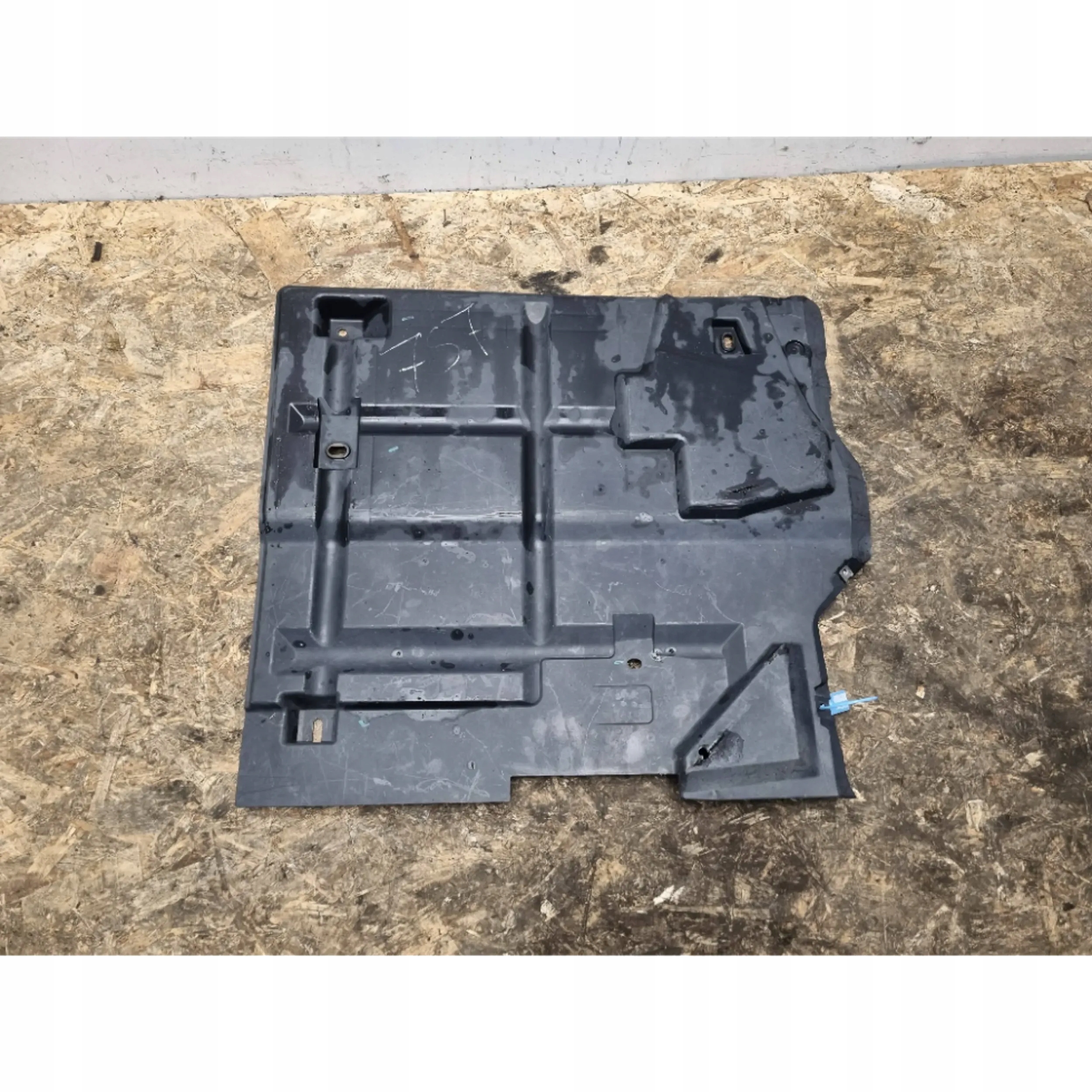 cover chassis front 6M21-11133-AE FORD MONDEO MK4 S-MAX MK1