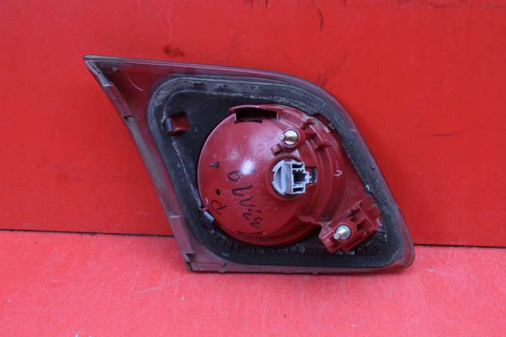 light right rear part rear P2913R MAZDA 3 1 and BK 5D HB 03-06