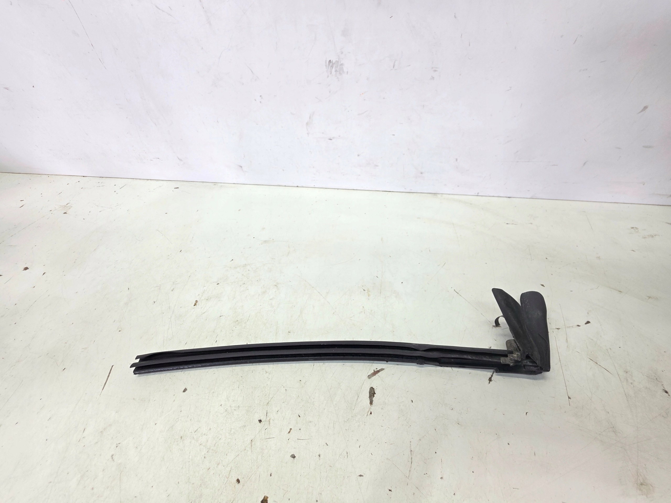 gasket bodywork windows left AUDI A5 8F CABRIO 8F0839479