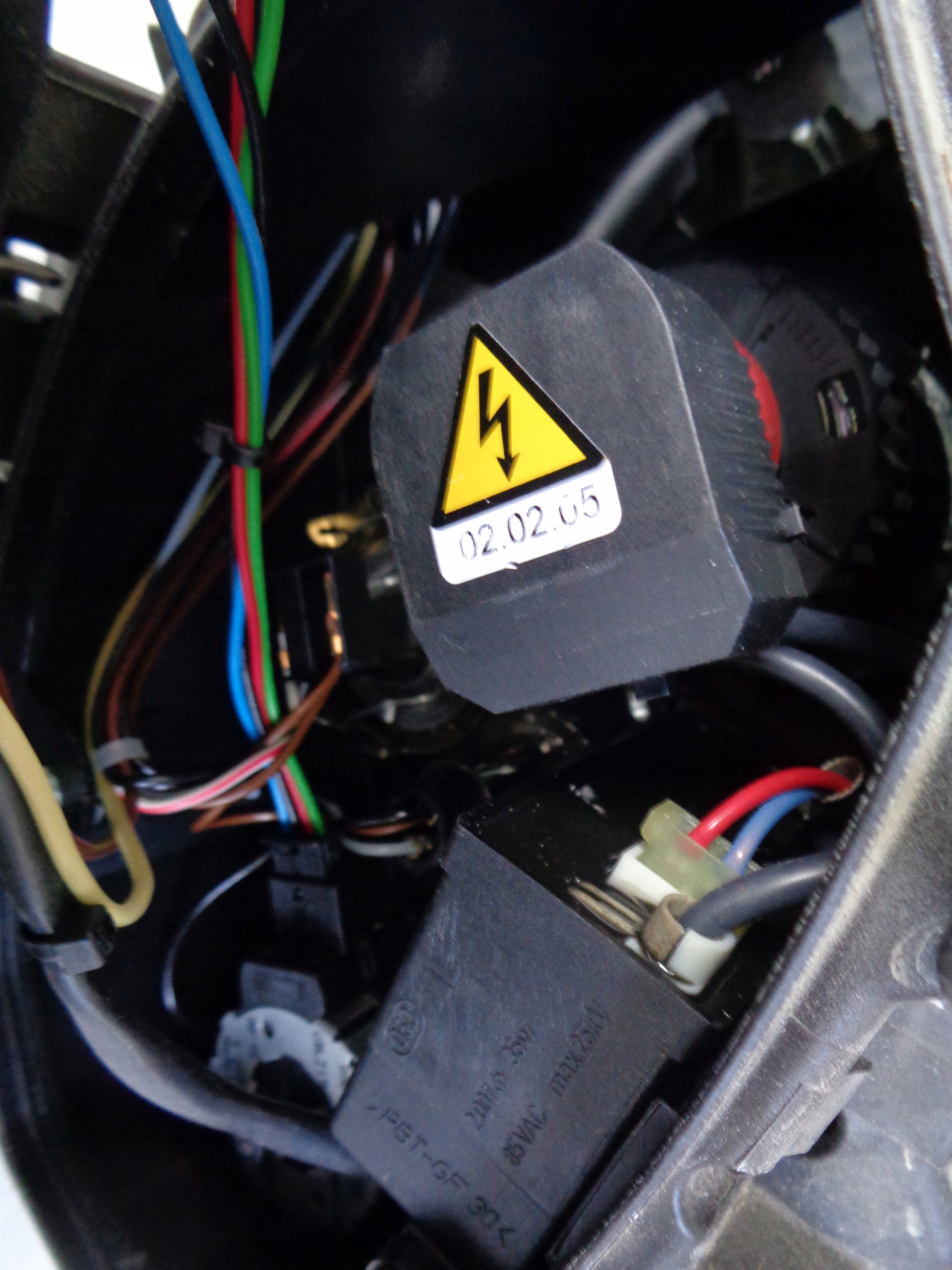 light left REFLEKTOR PORSCHE CARRERA 911 996 XENON