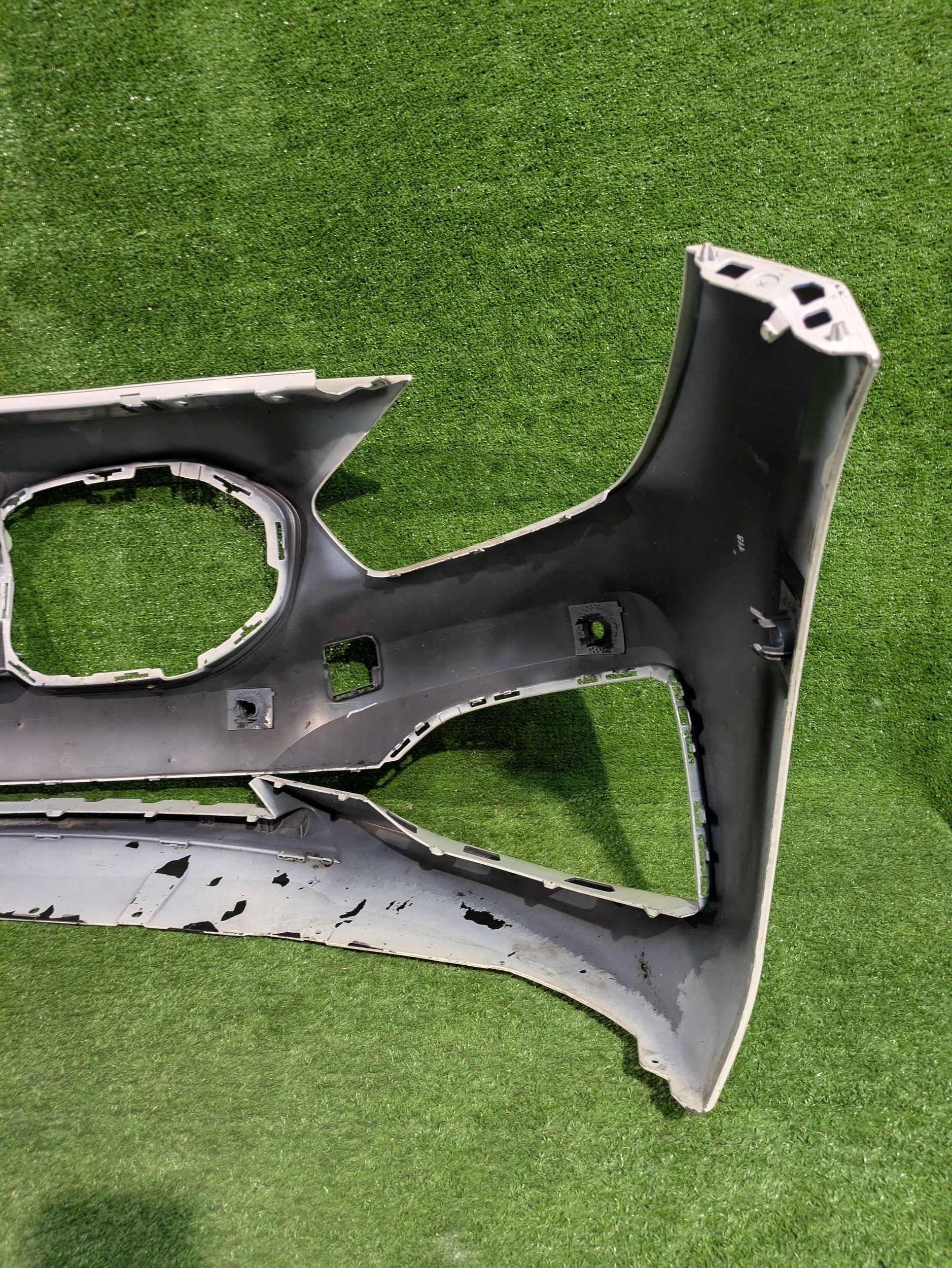 front bumper front BMW 1 F40 19- NR.Z8621