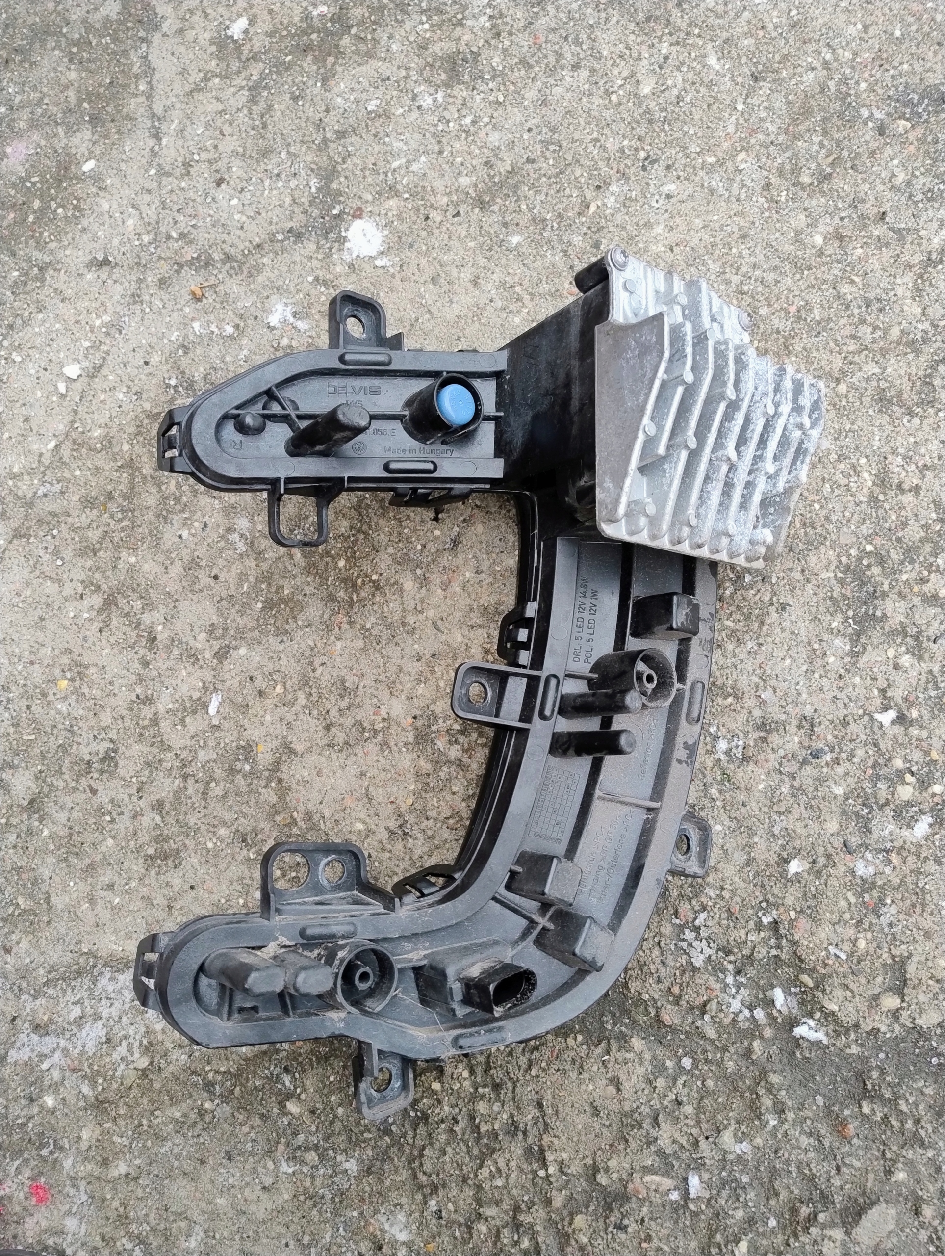 ГАЛОГЕН led правый vw UP РЕСТАЙЛИНГ 12E941056E