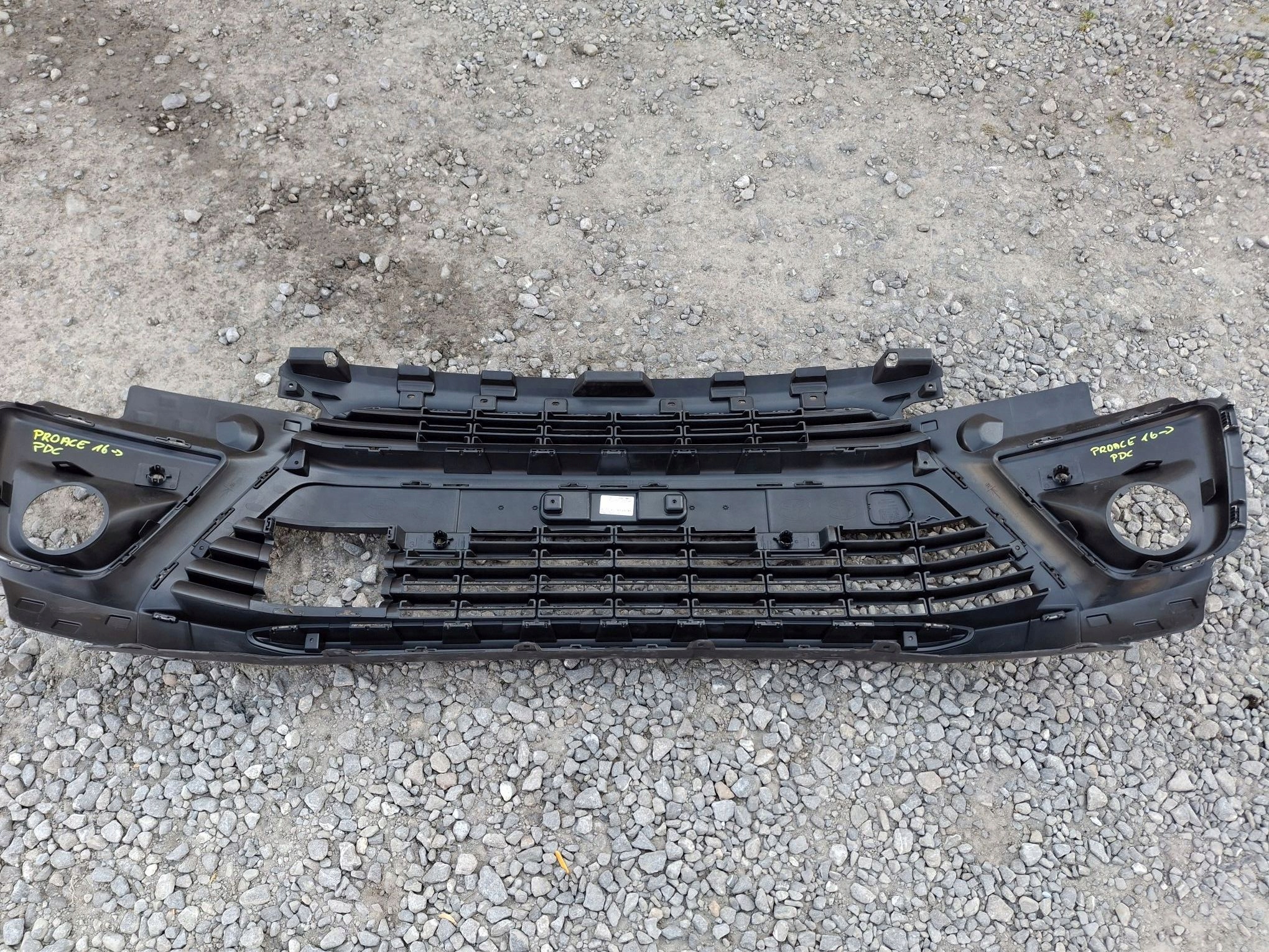 front bumper TOYOTA PROACE II 2016R->