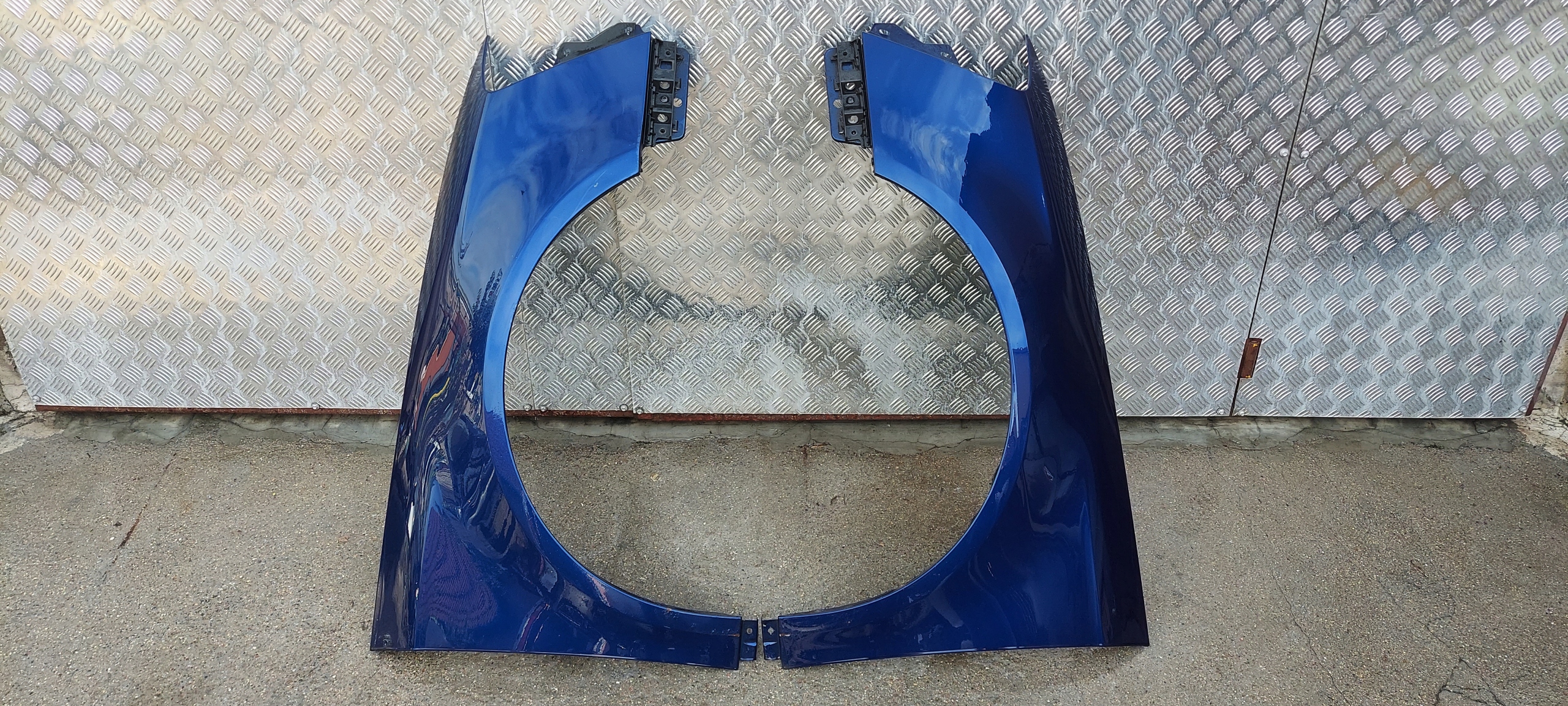 PARAFANGO DESTRA VOLKSWAGEN PASSAT B6 LAK: LD5Q